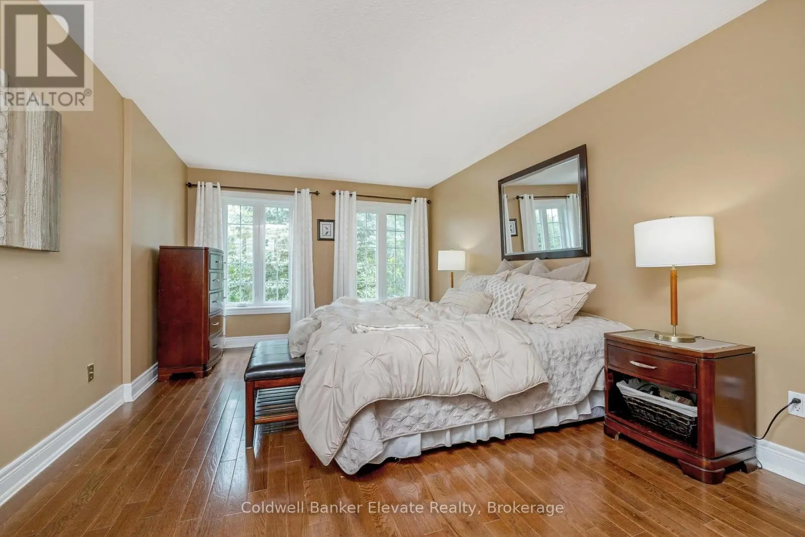 4 SOUTHWINDS DRIVE