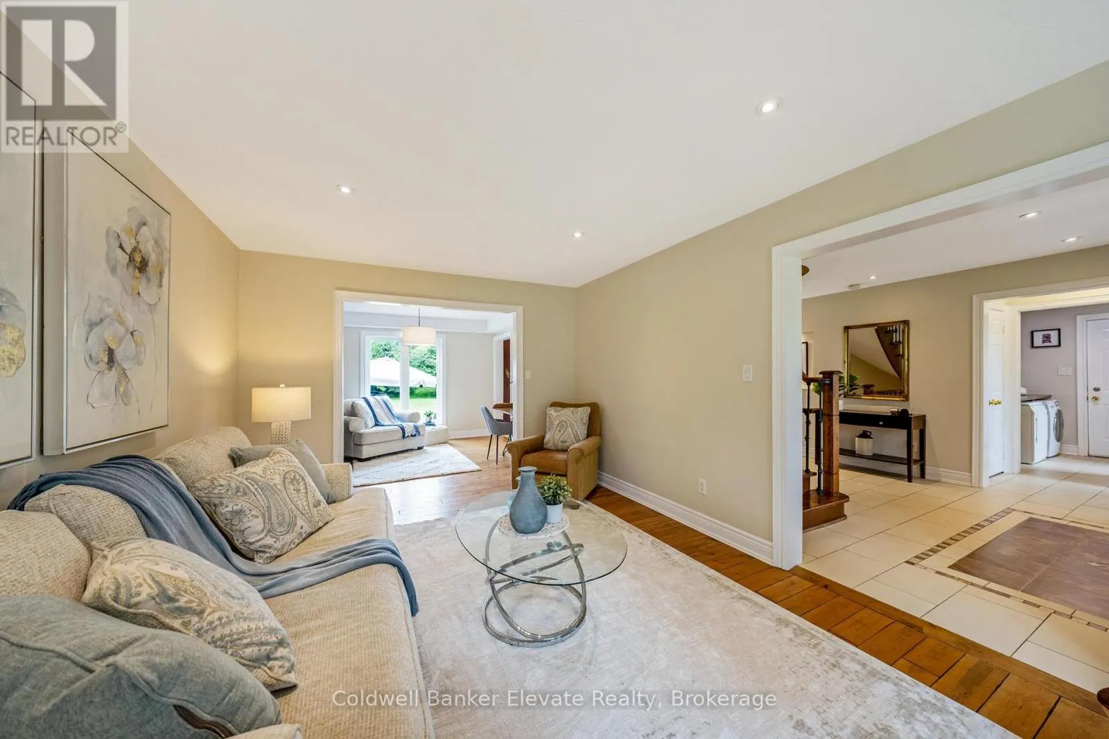 4 SOUTHWINDS DRIVE