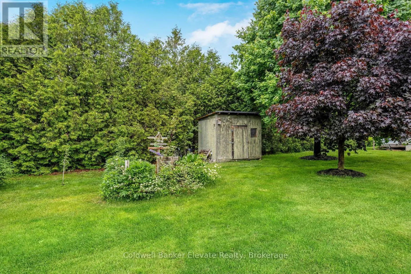 4 SOUTHWINDS DRIVE