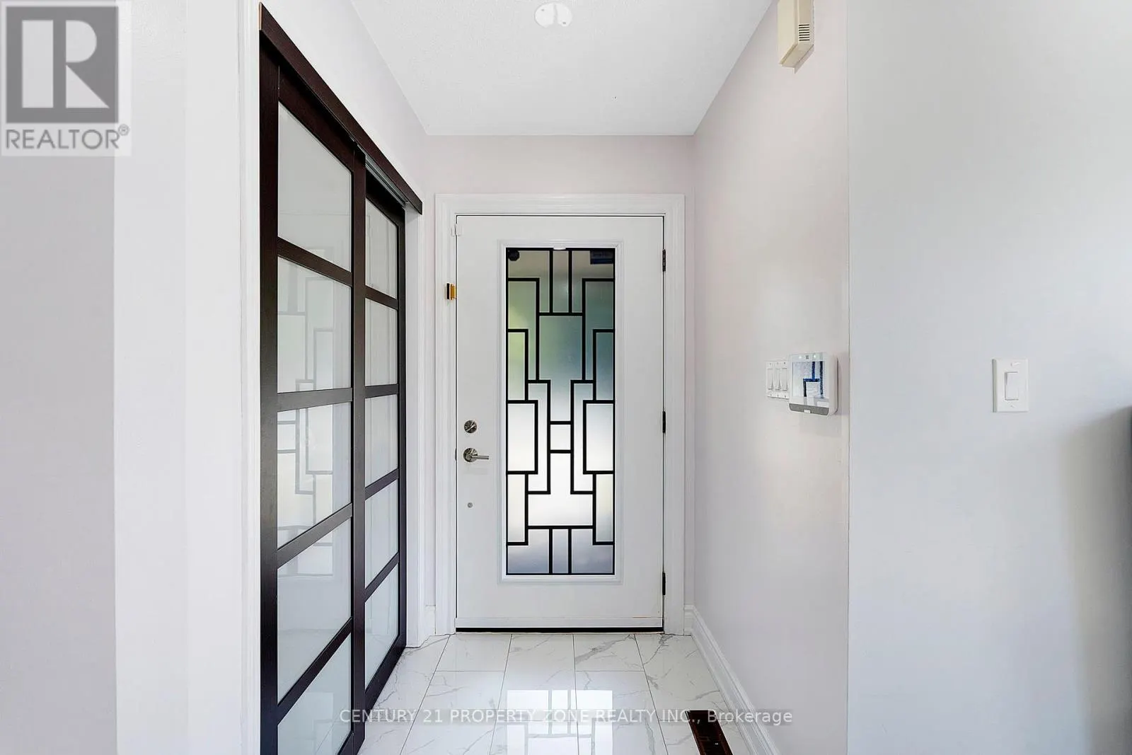 185 BRISDALE DRIVE