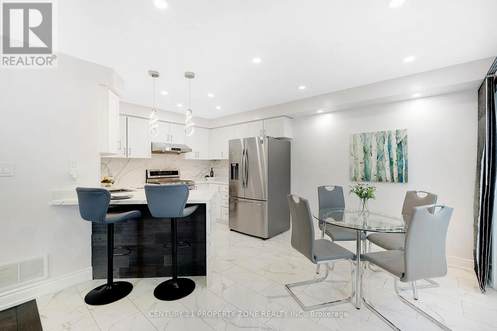 185 BRISDALE DRIVE