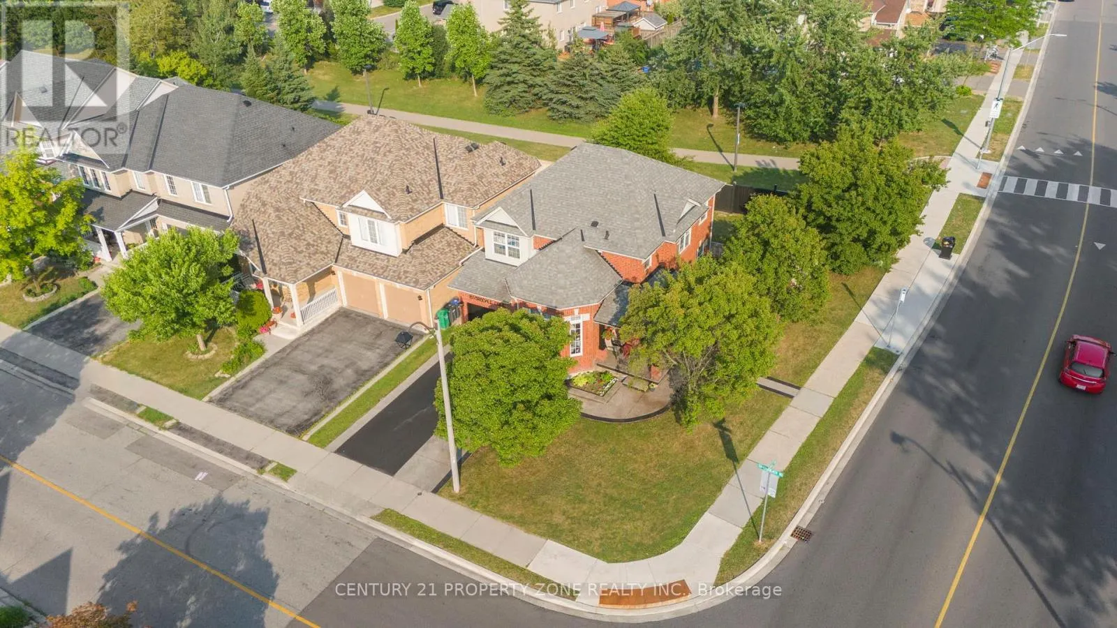 185 BRISDALE DRIVE