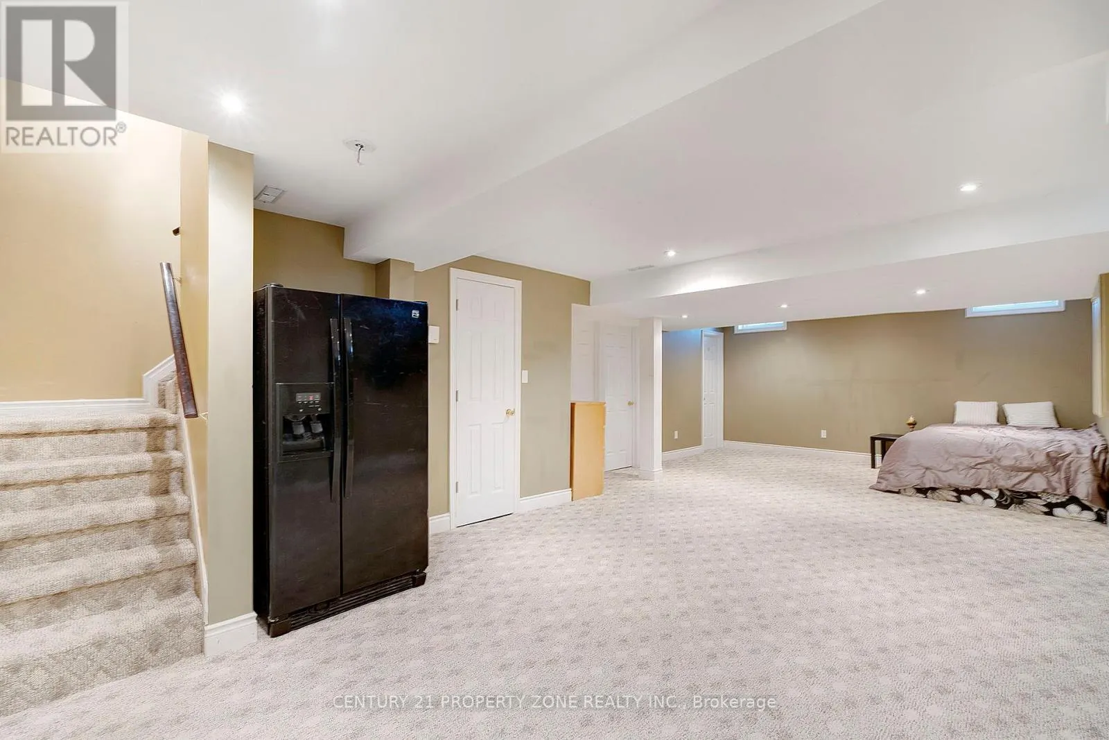 185 BRISDALE DRIVE