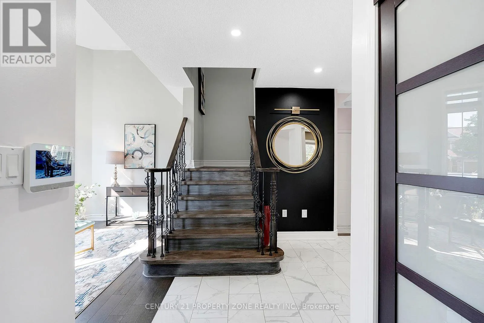 185 BRISDALE DRIVE