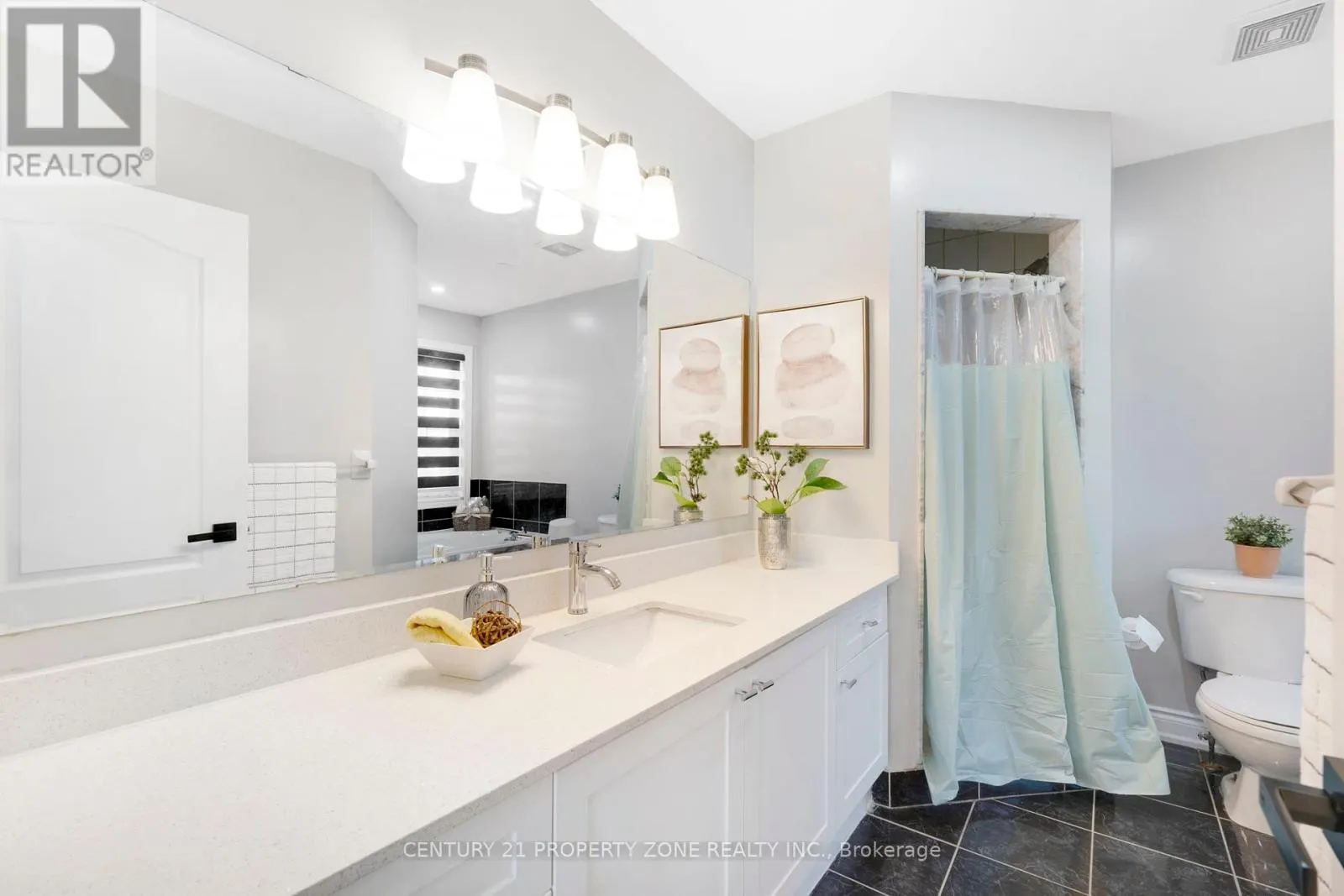 185 BRISDALE DRIVE