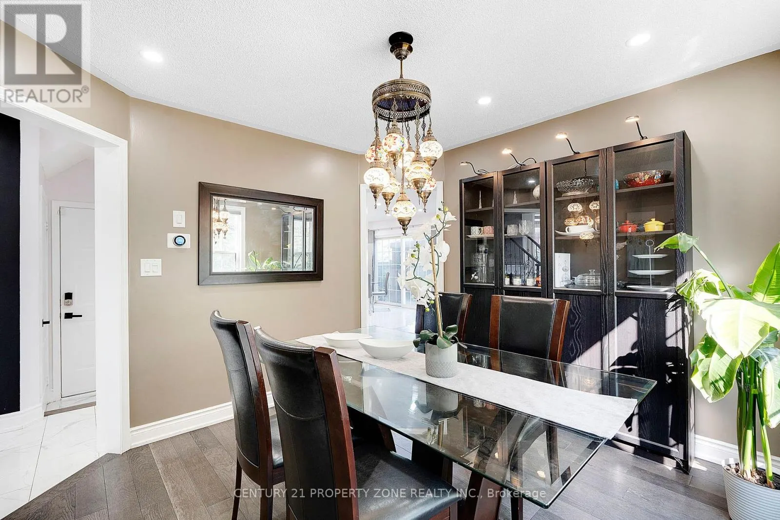 185 BRISDALE DRIVE