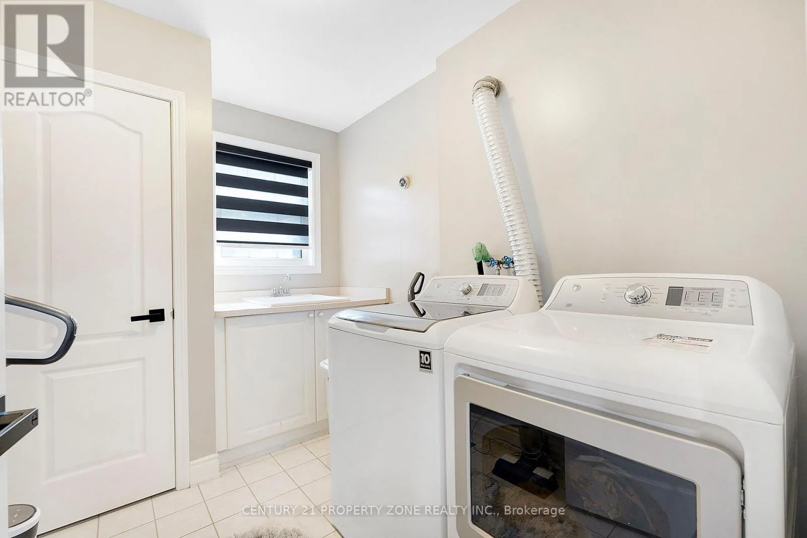 185 BRISDALE DRIVE