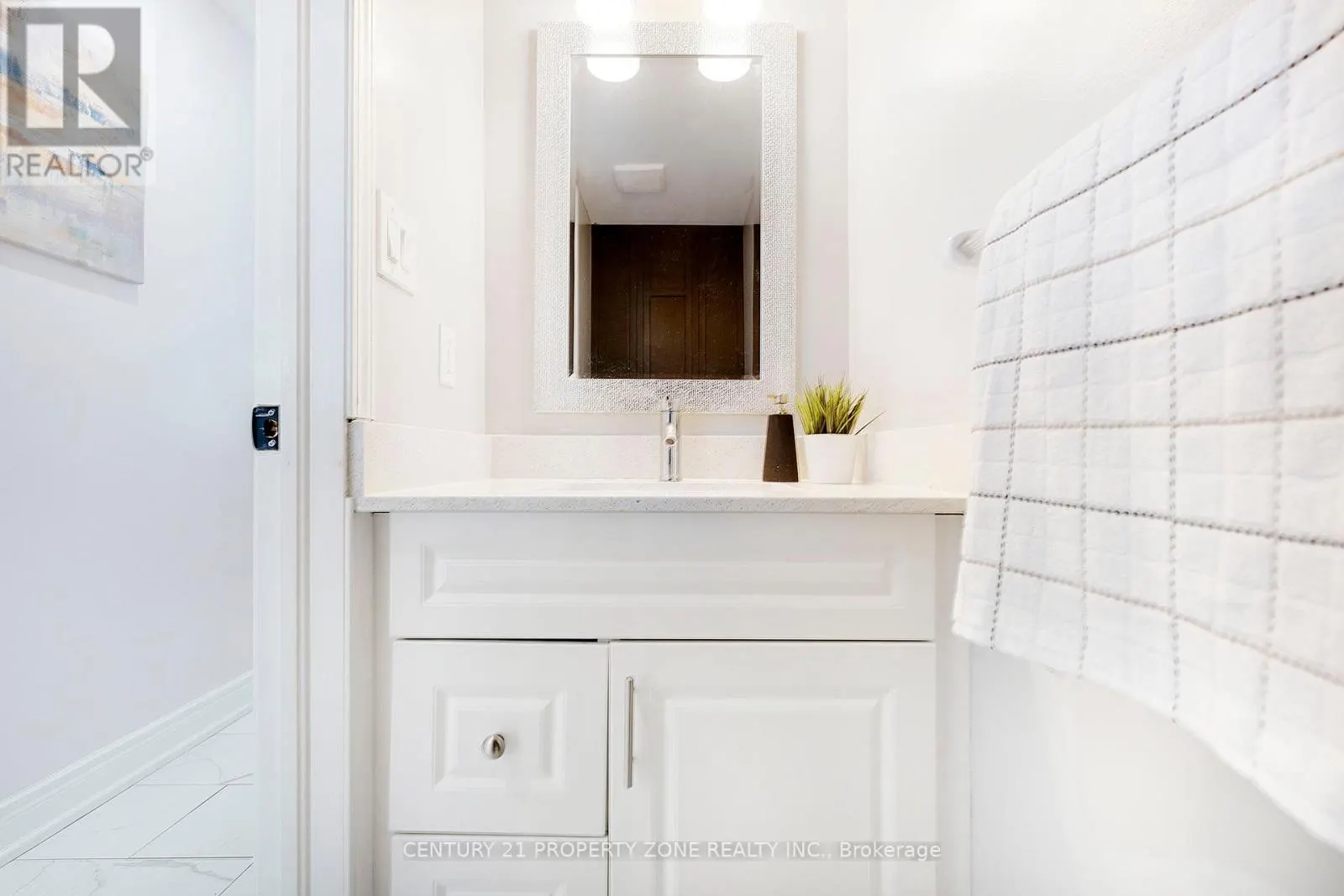 185 BRISDALE DRIVE