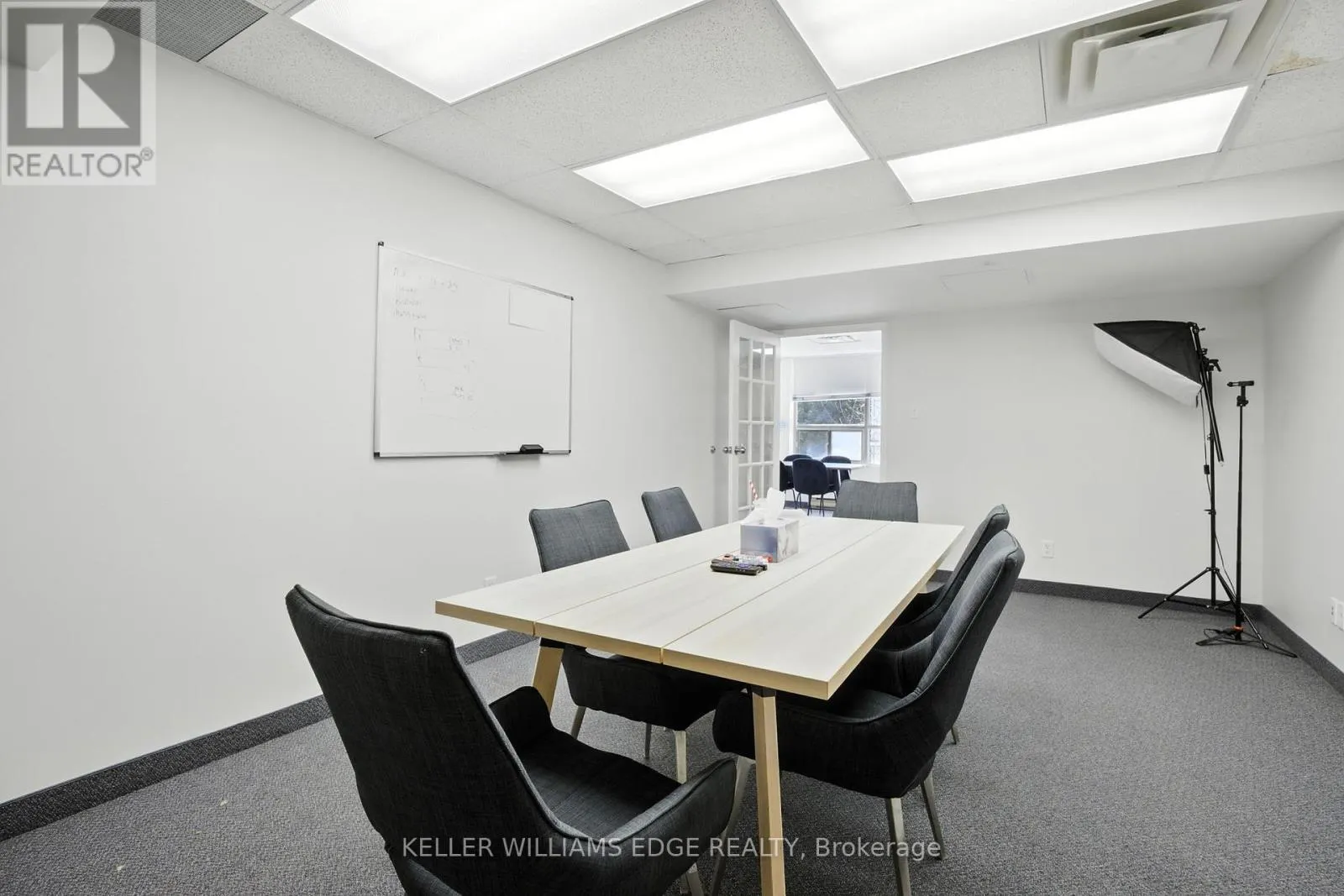 201 - 2100 BLOOR STREET W