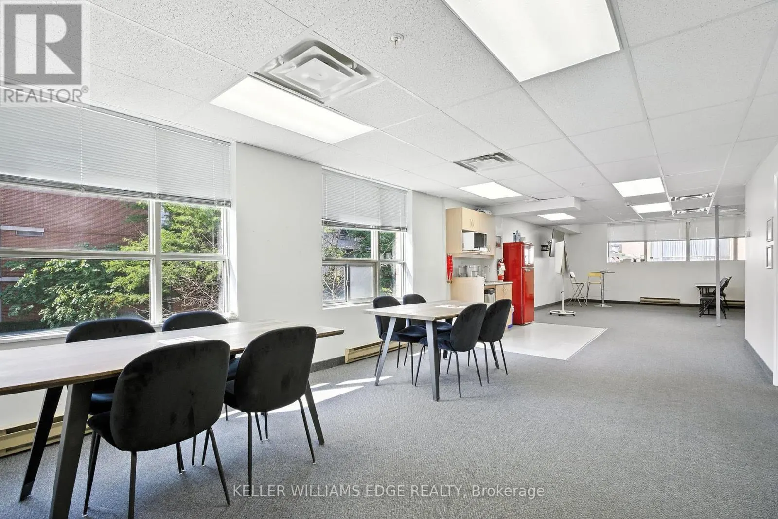 201 - 2100 BLOOR STREET W