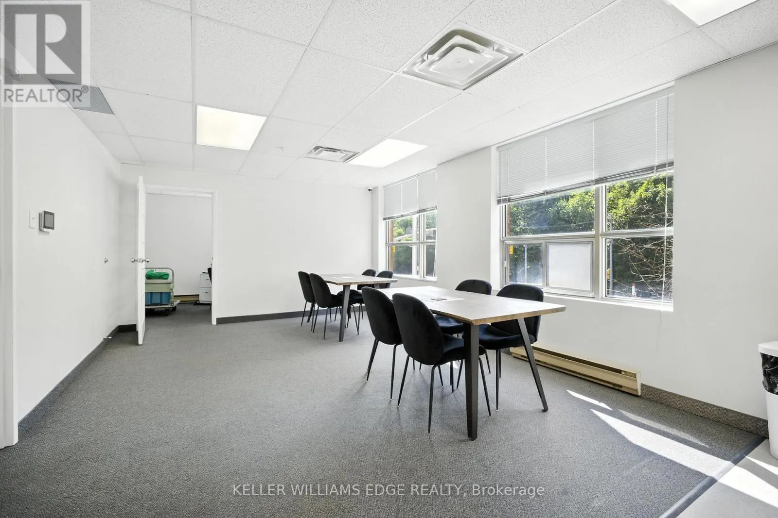 201 - 2100 BLOOR STREET W