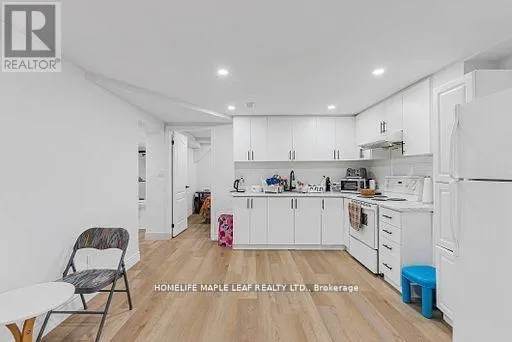 292 WOODWARD AVENUE
