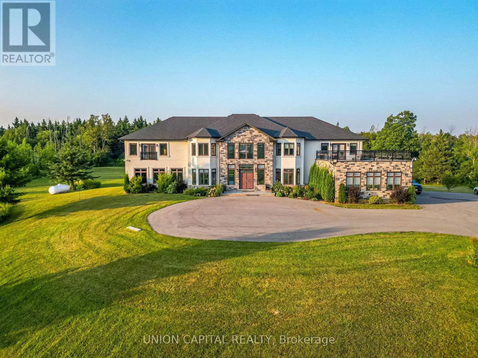 16033 MISSISSAUGA ROAD