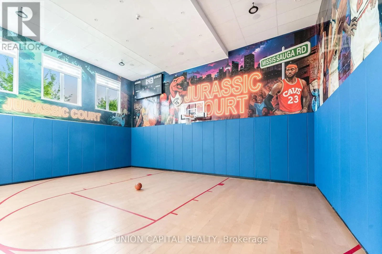 16033 MISSISSAUGA ROAD