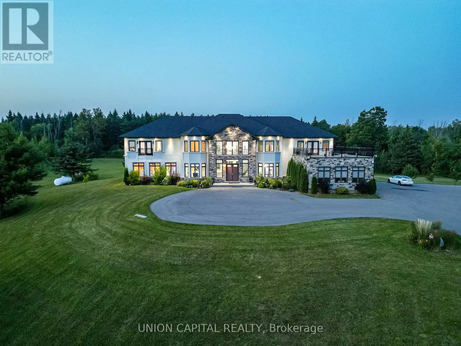 16033 MISSISSAUGA ROAD