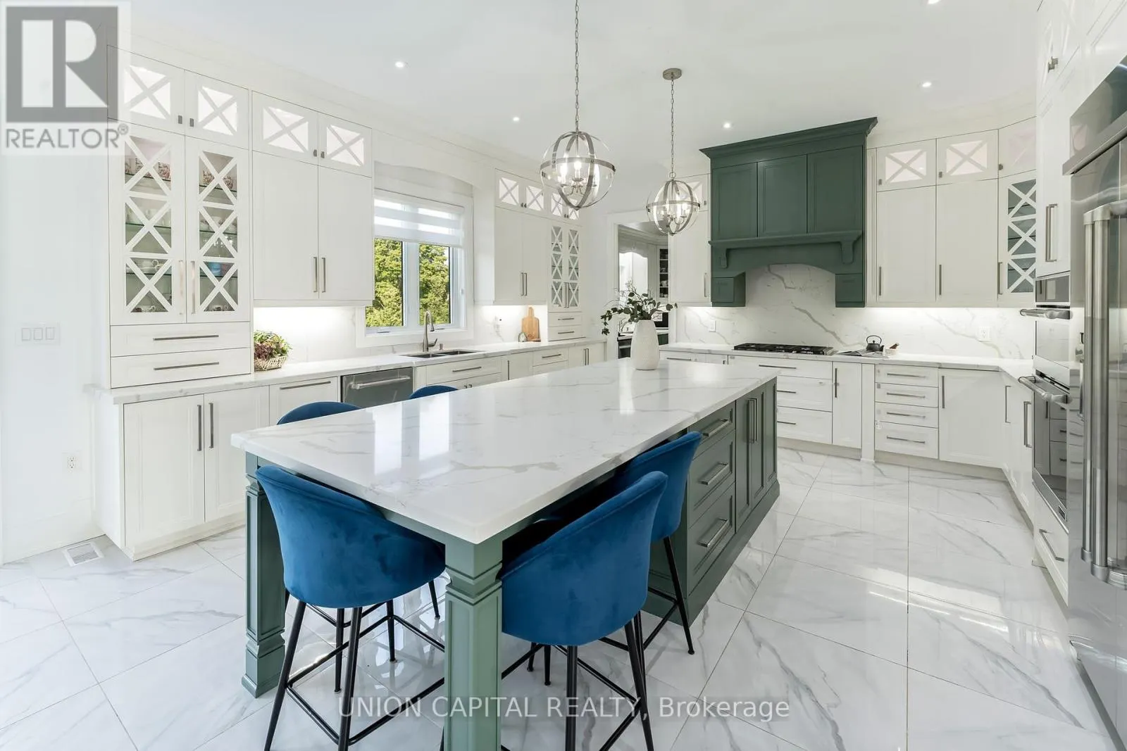 16033 MISSISSAUGA ROAD