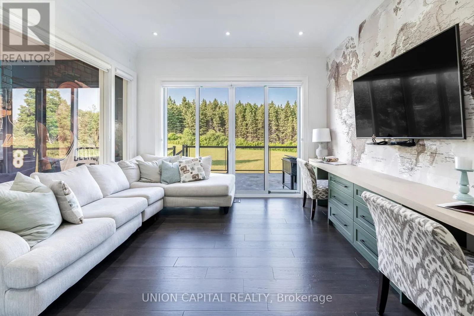 16033 MISSISSAUGA ROAD