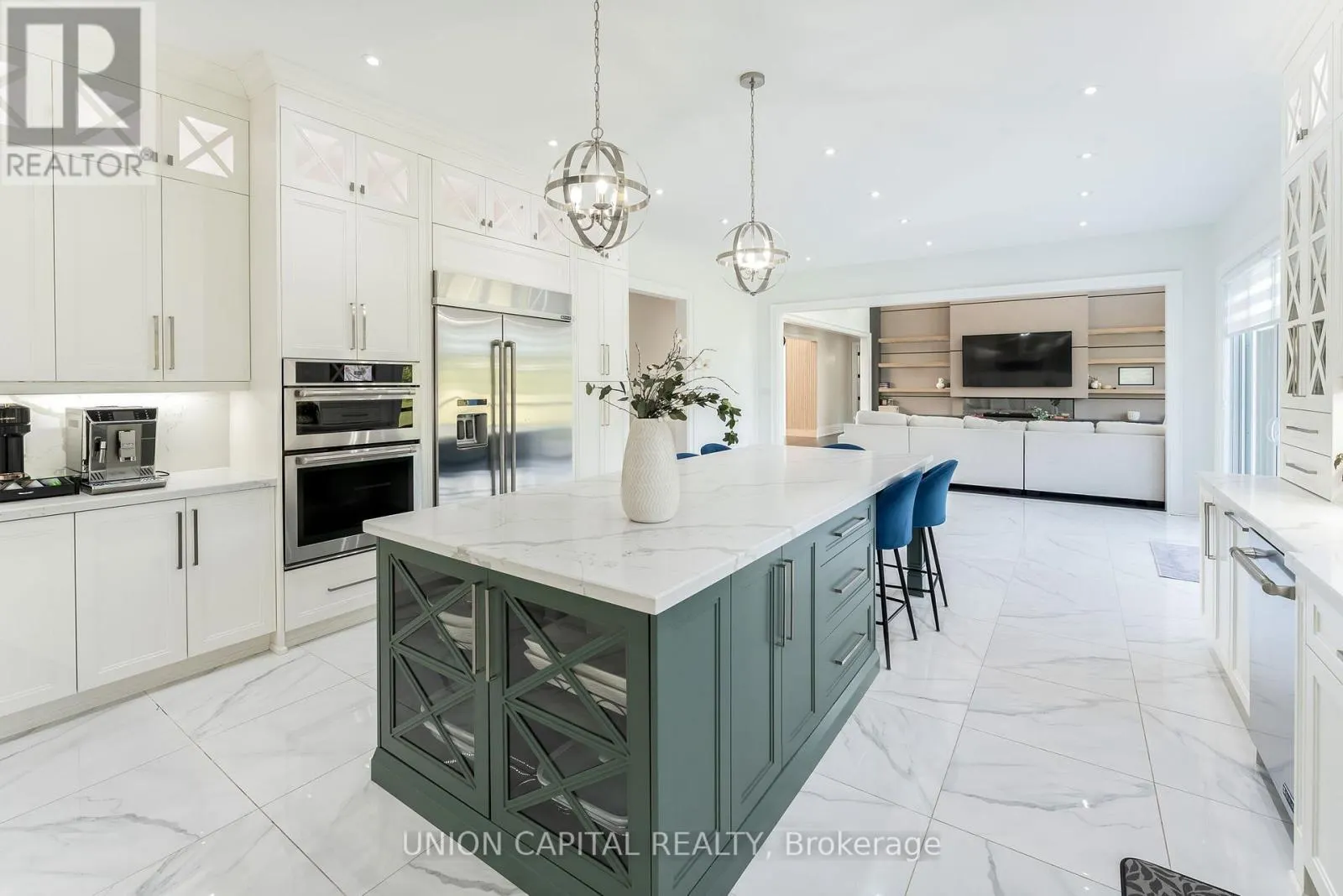 16033 MISSISSAUGA ROAD