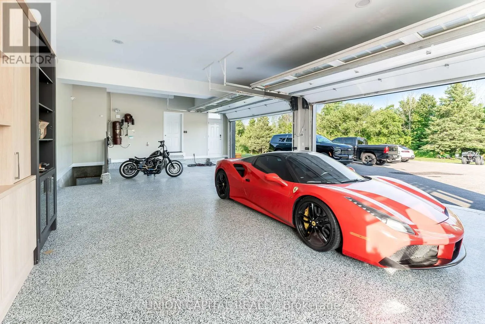 16033 MISSISSAUGA ROAD