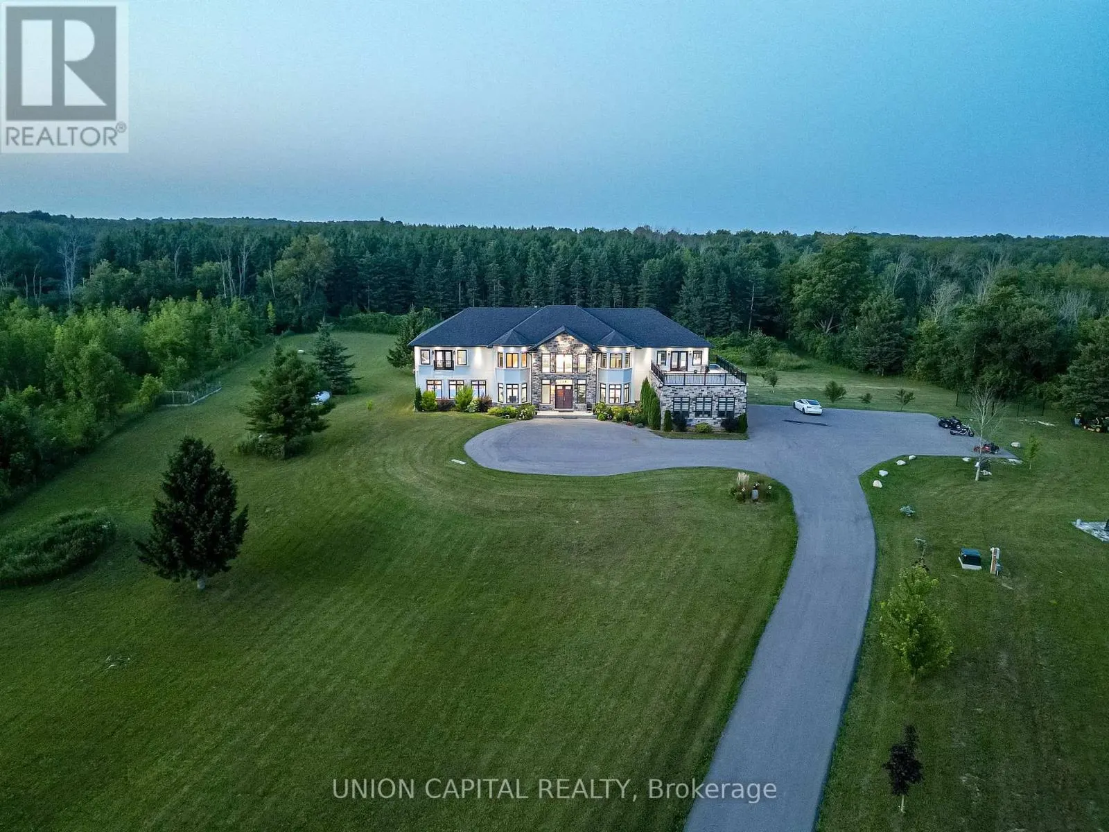 16033 MISSISSAUGA ROAD