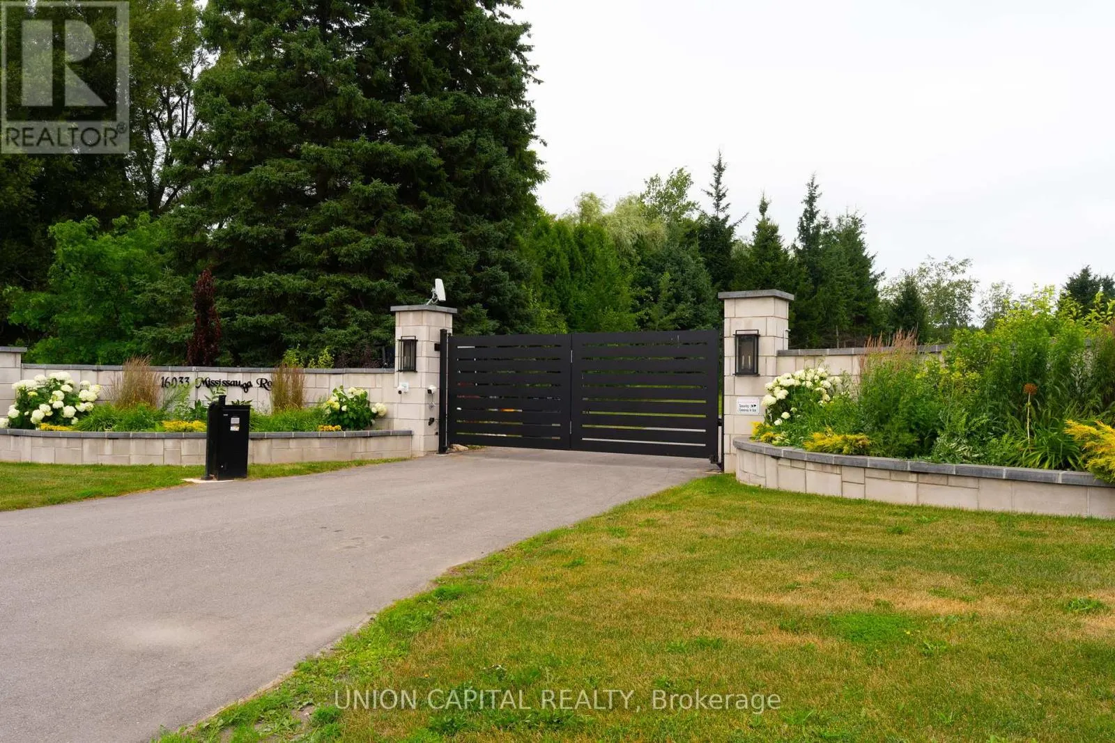 16033 MISSISSAUGA ROAD