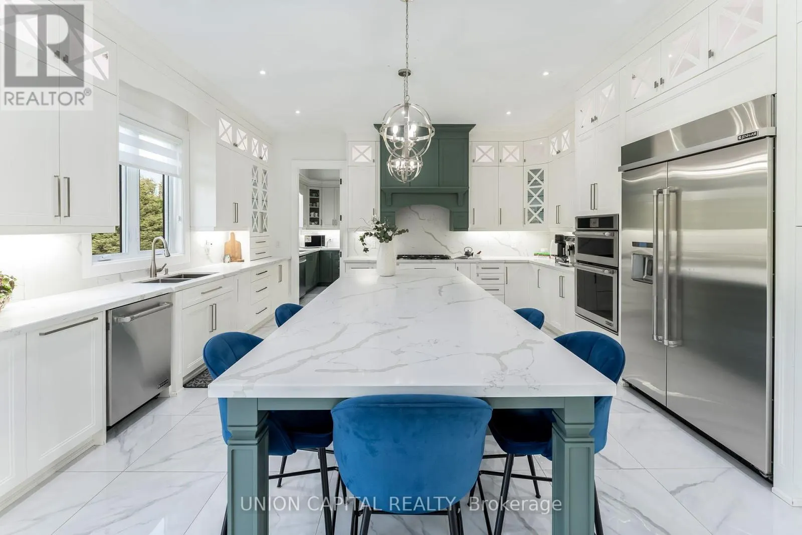16033 MISSISSAUGA ROAD