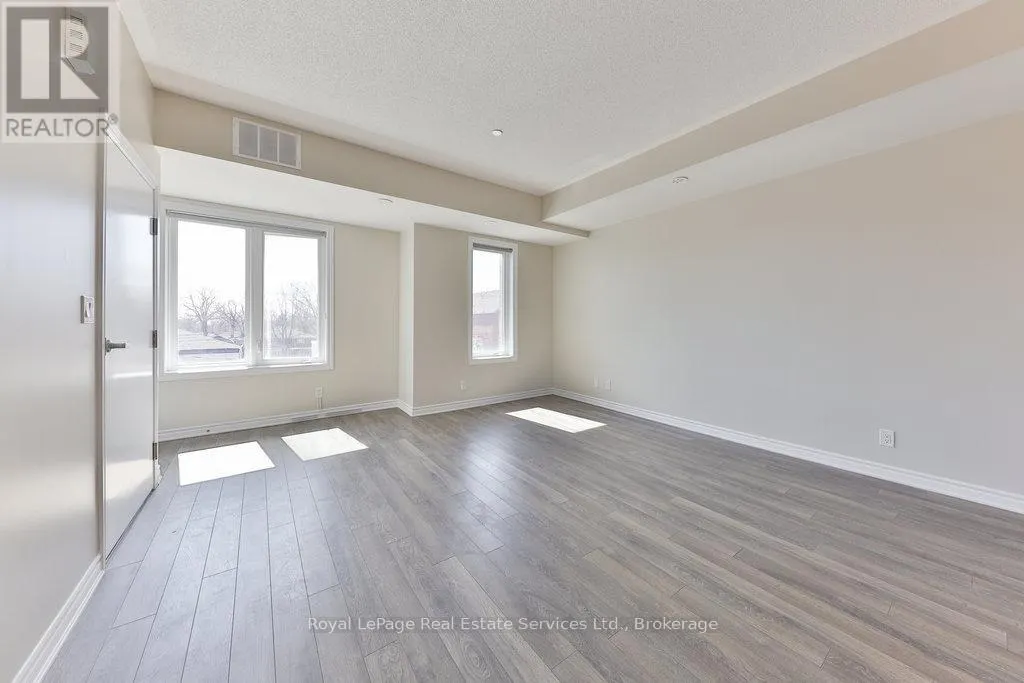 14 - 3580 LAKE SHORE BOULEVARD W, #14