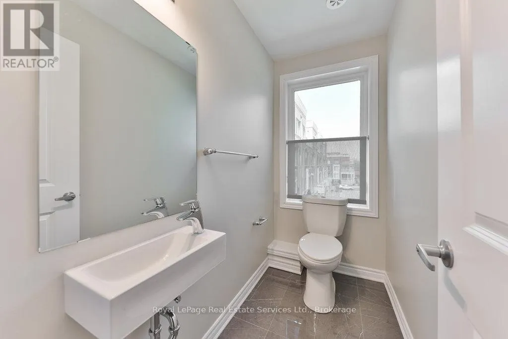 14 - 3580 LAKE SHORE BOULEVARD W, #14