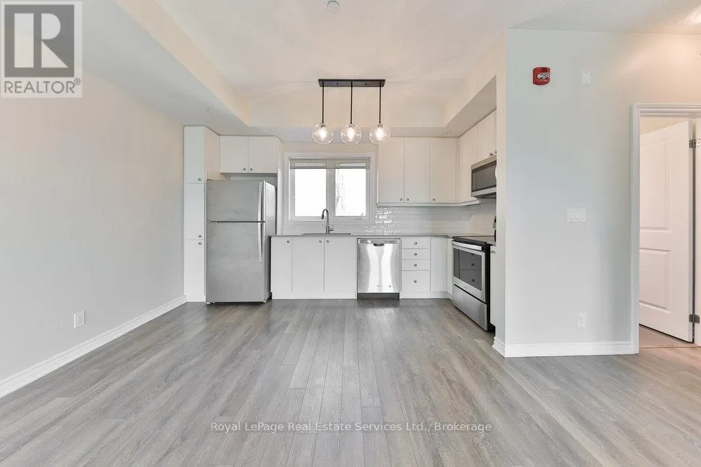 14 - 3580 LAKE SHORE BOULEVARD W, #14