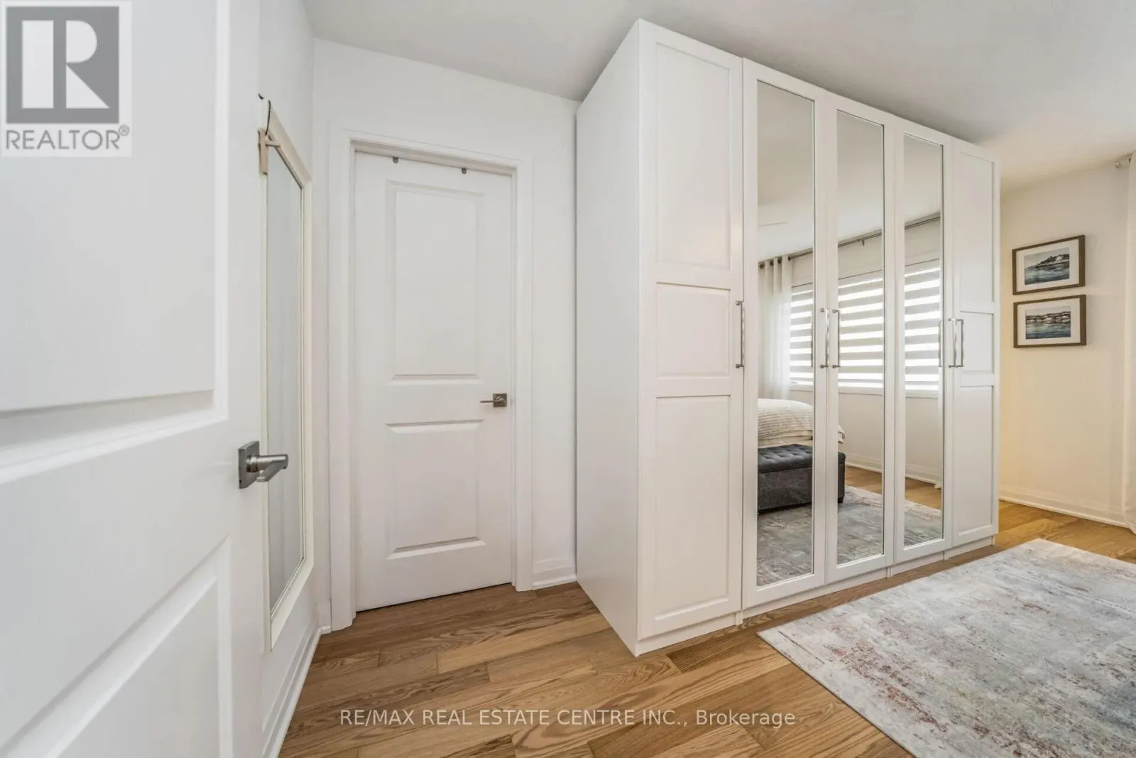 7 BRIAR COURT