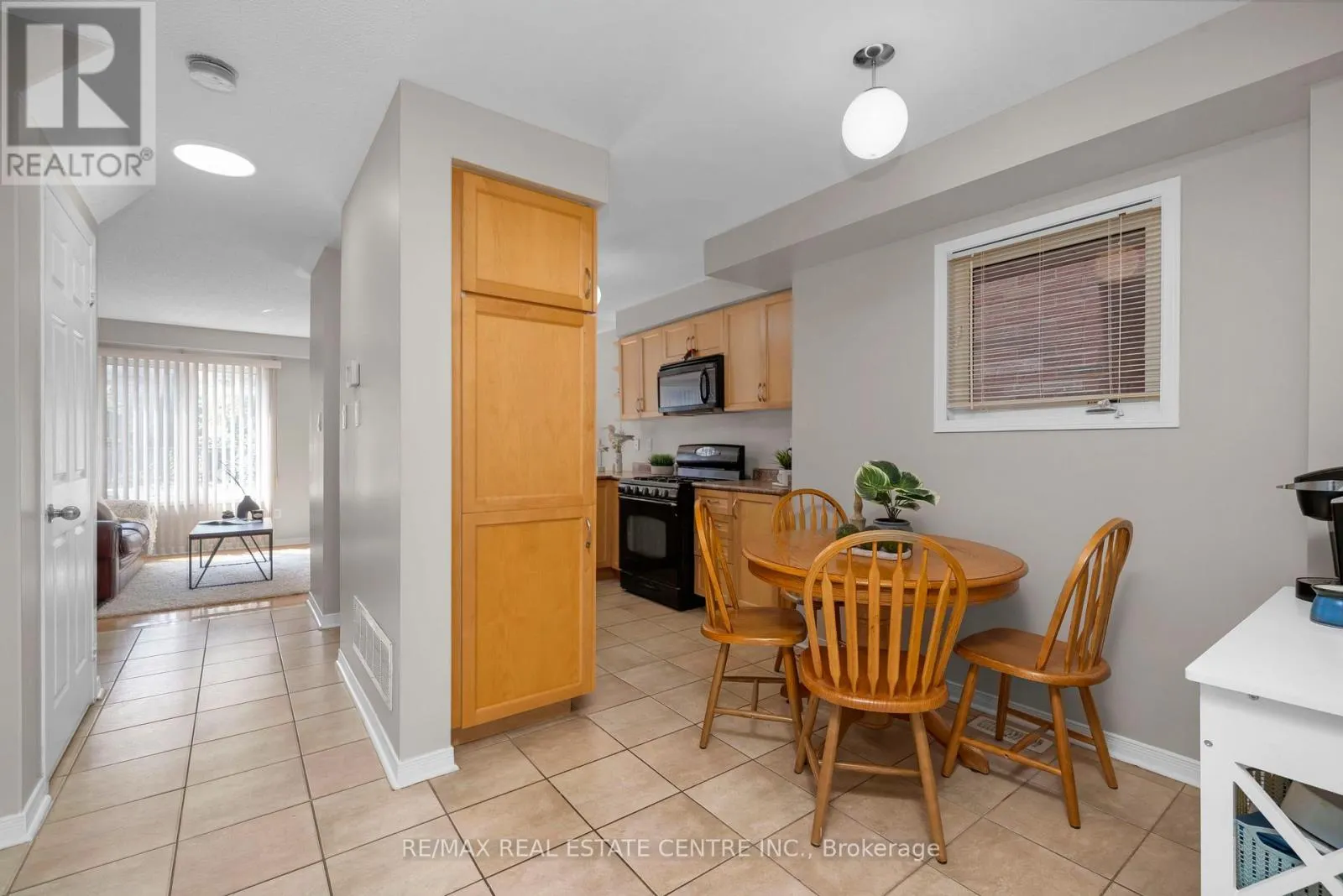 71 MOWAT CRESCENT