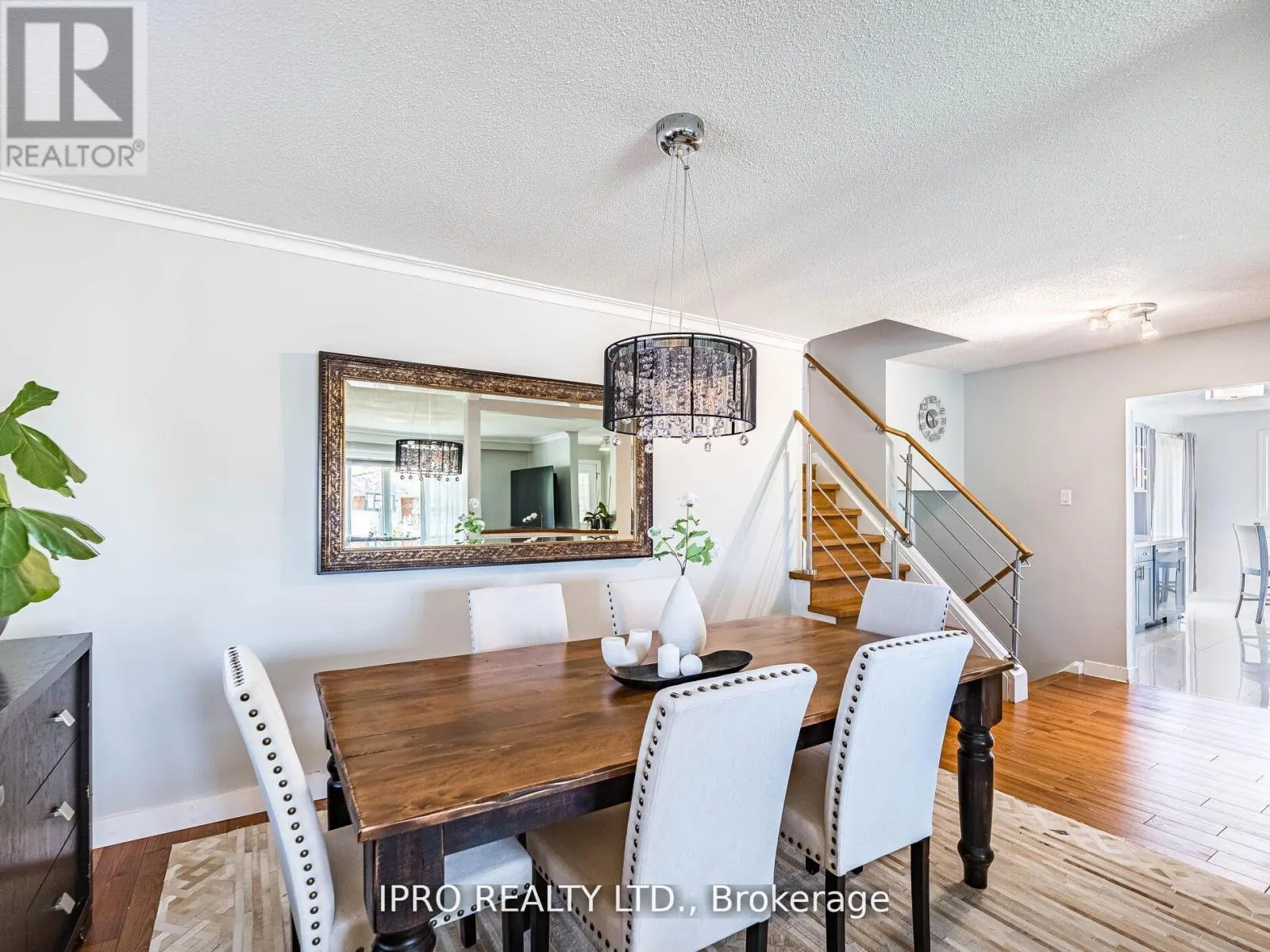 3525 BURNINGELM CRESCENT