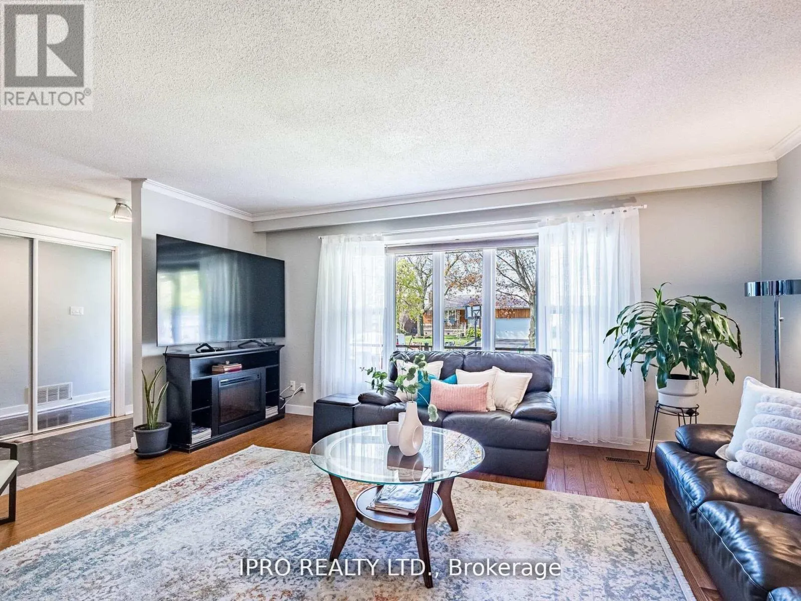 3525 BURNINGELM CRESCENT