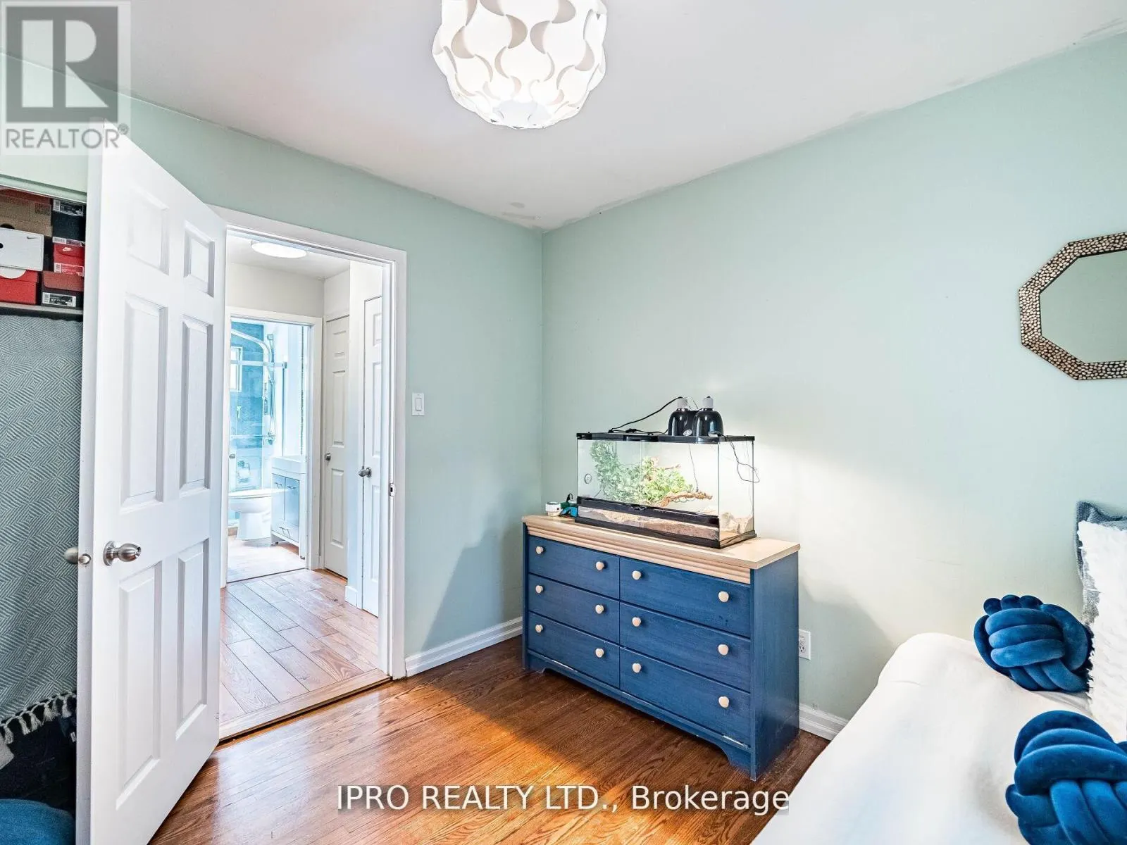 3525 BURNINGELM CRESCENT