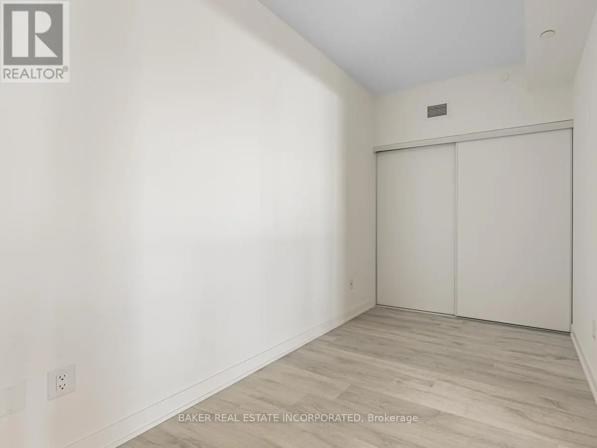808 - 220 MISSINNIHE WAY