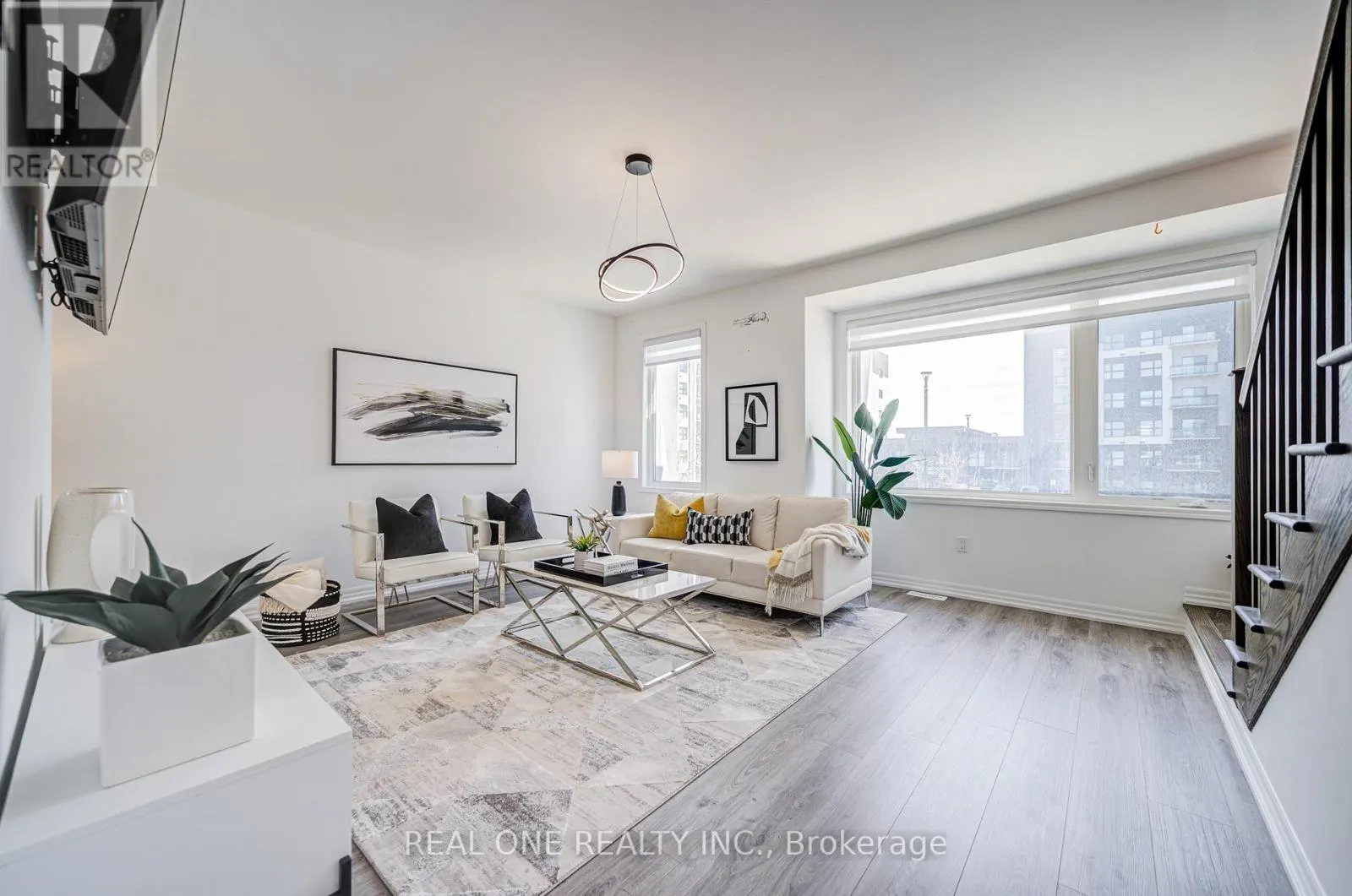 91 GROVEWOOD COMMON