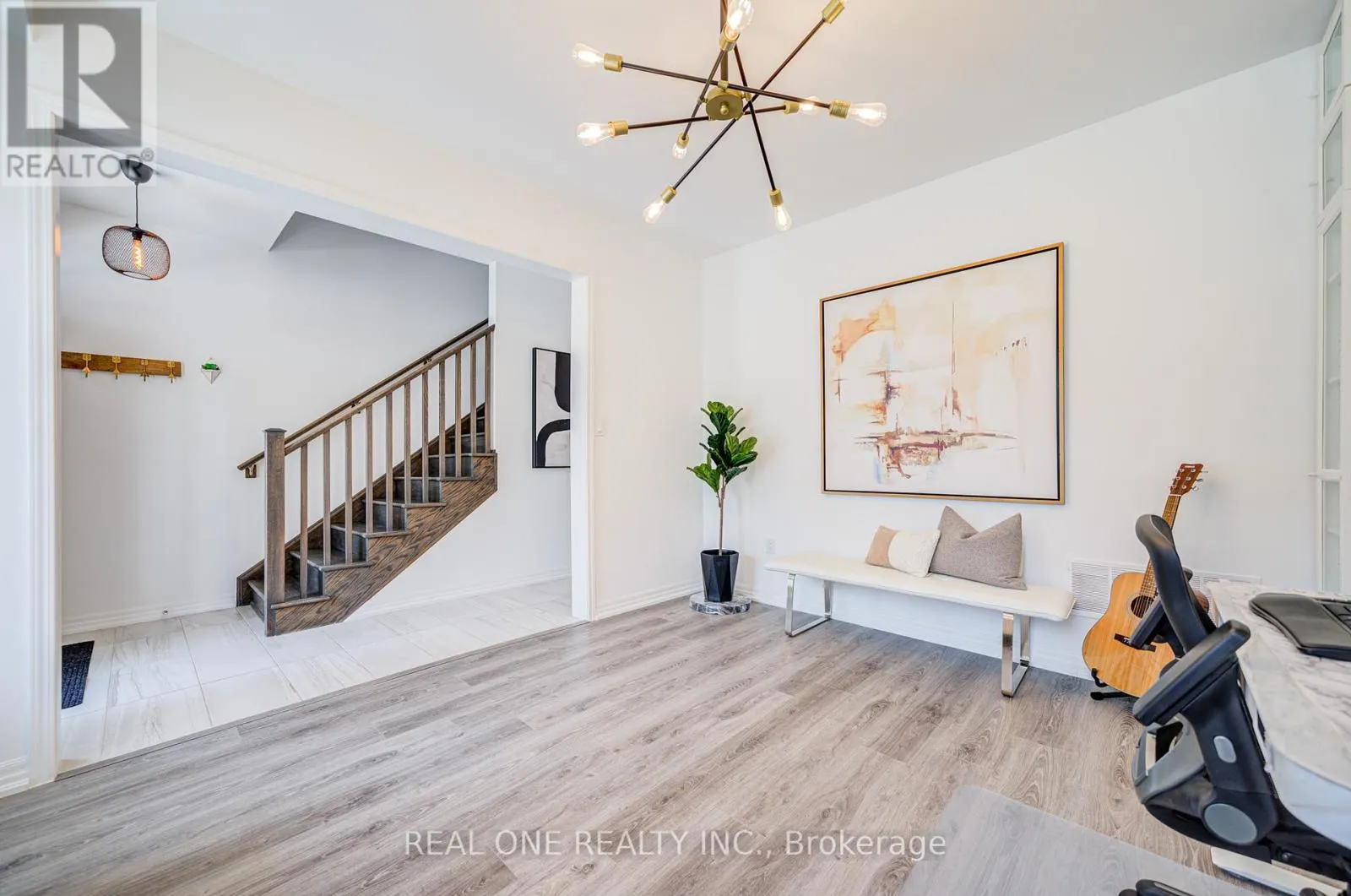 91 GROVEWOOD COMMON