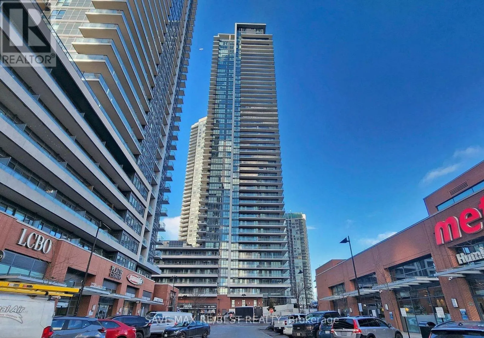807 - 10 PARK LAWN ROAD