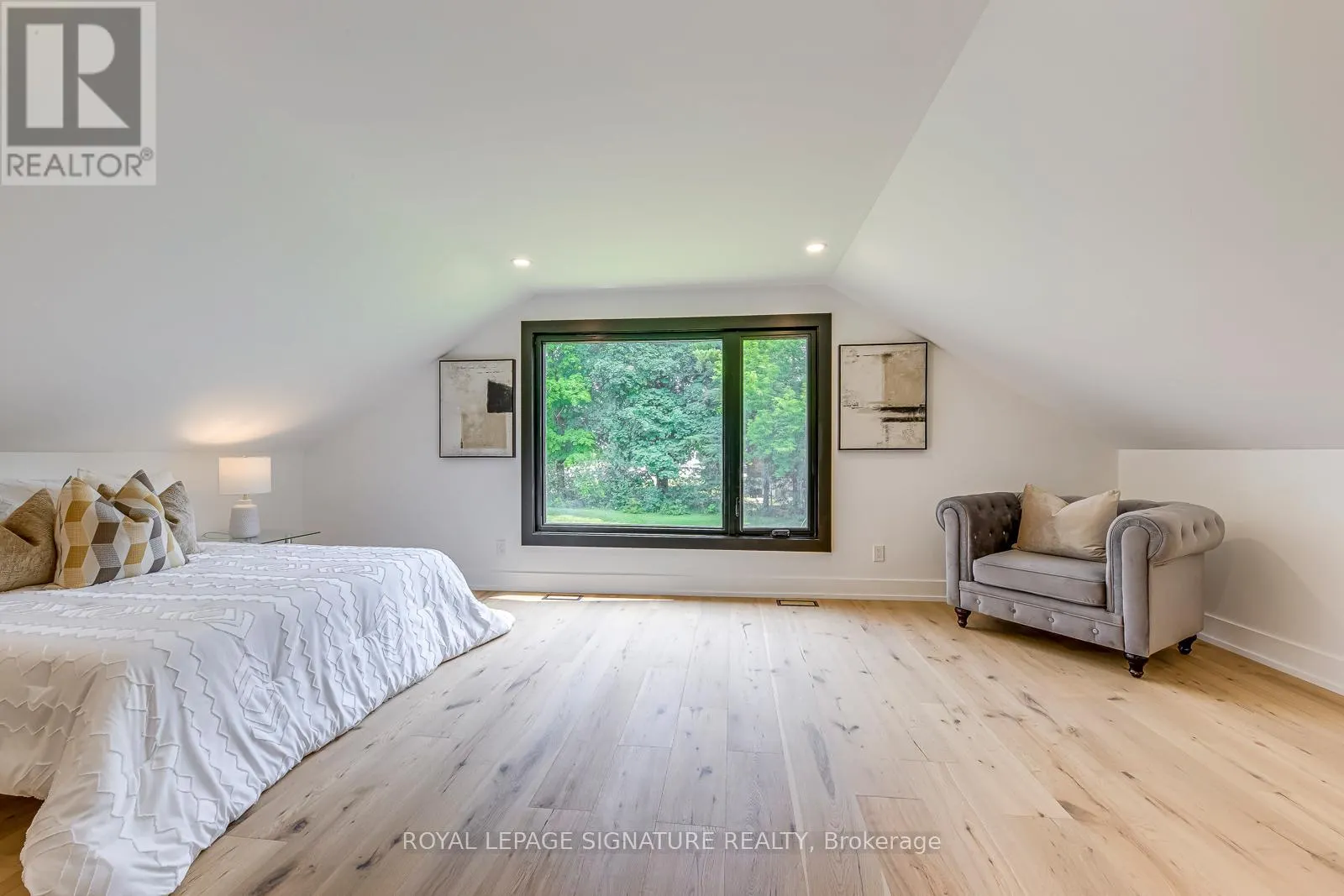 11024 TRAFALGAR ROAD
