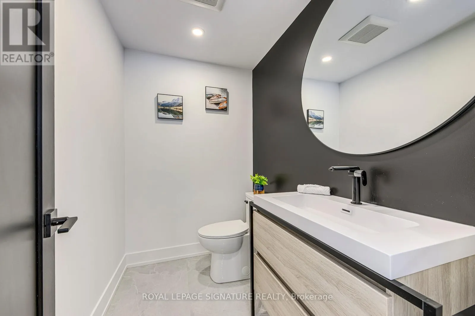 11024 TRAFALGAR ROAD