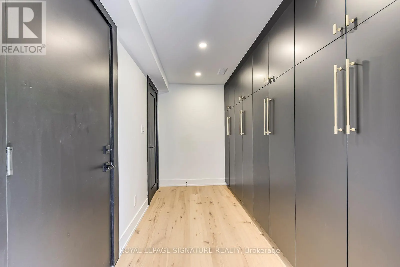 11024 TRAFALGAR ROAD