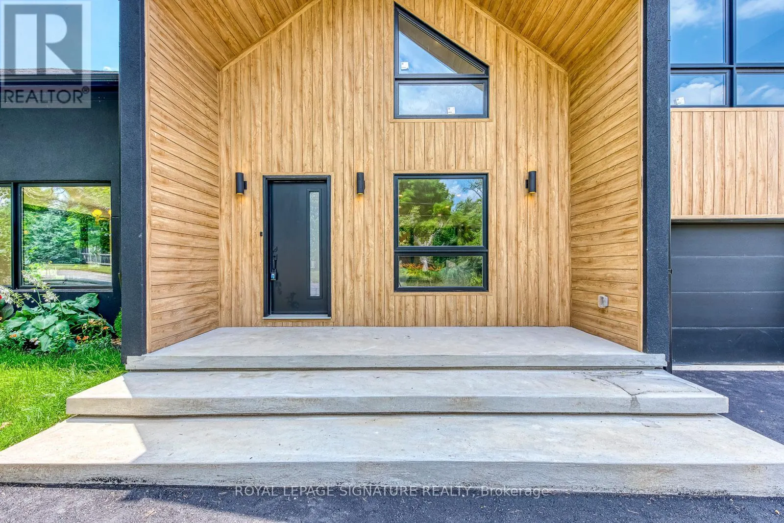 11024 TRAFALGAR ROAD