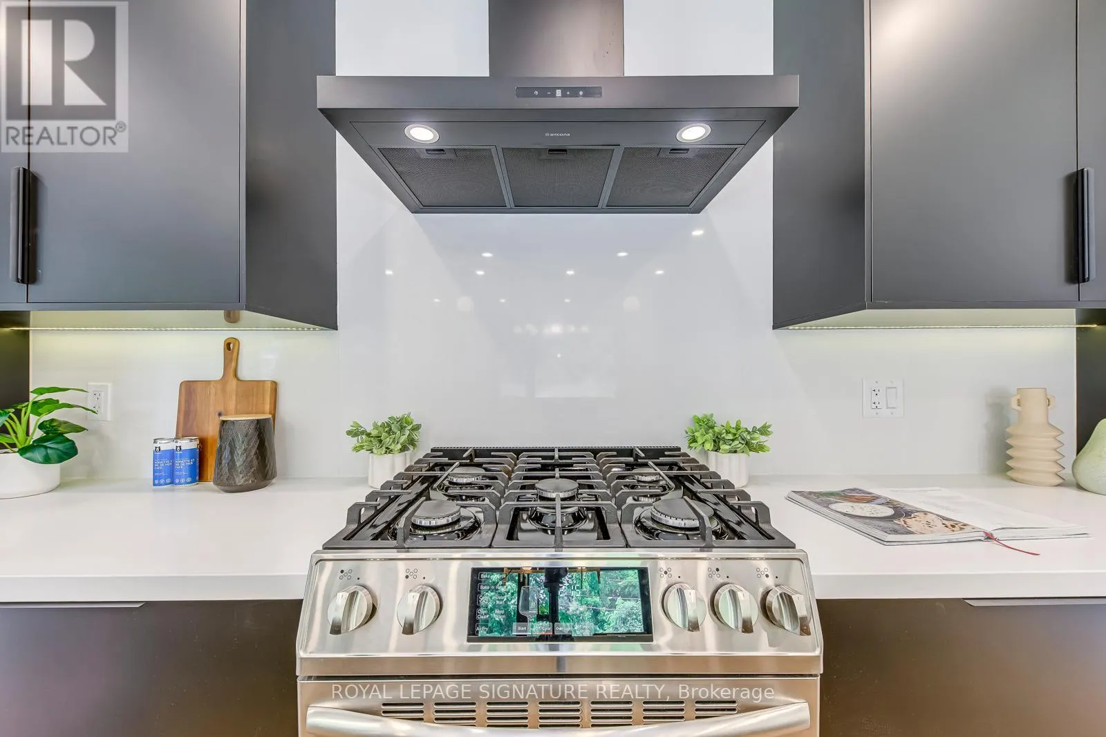 11024 TRAFALGAR ROAD