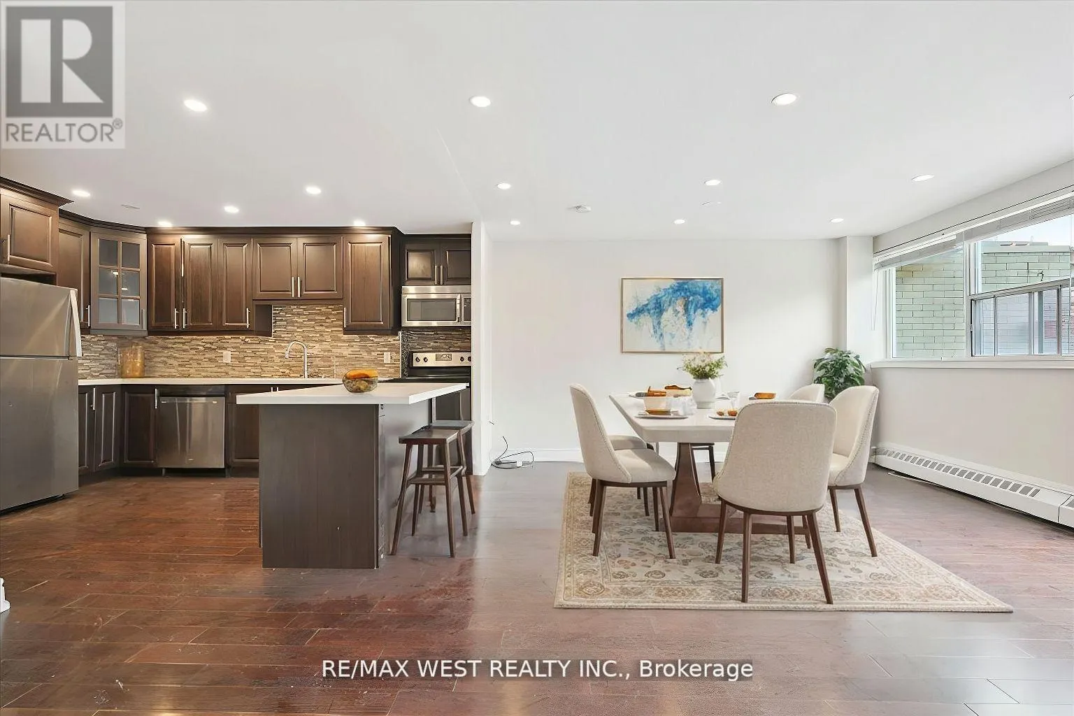 66 - 1624 BLOOR STREET E