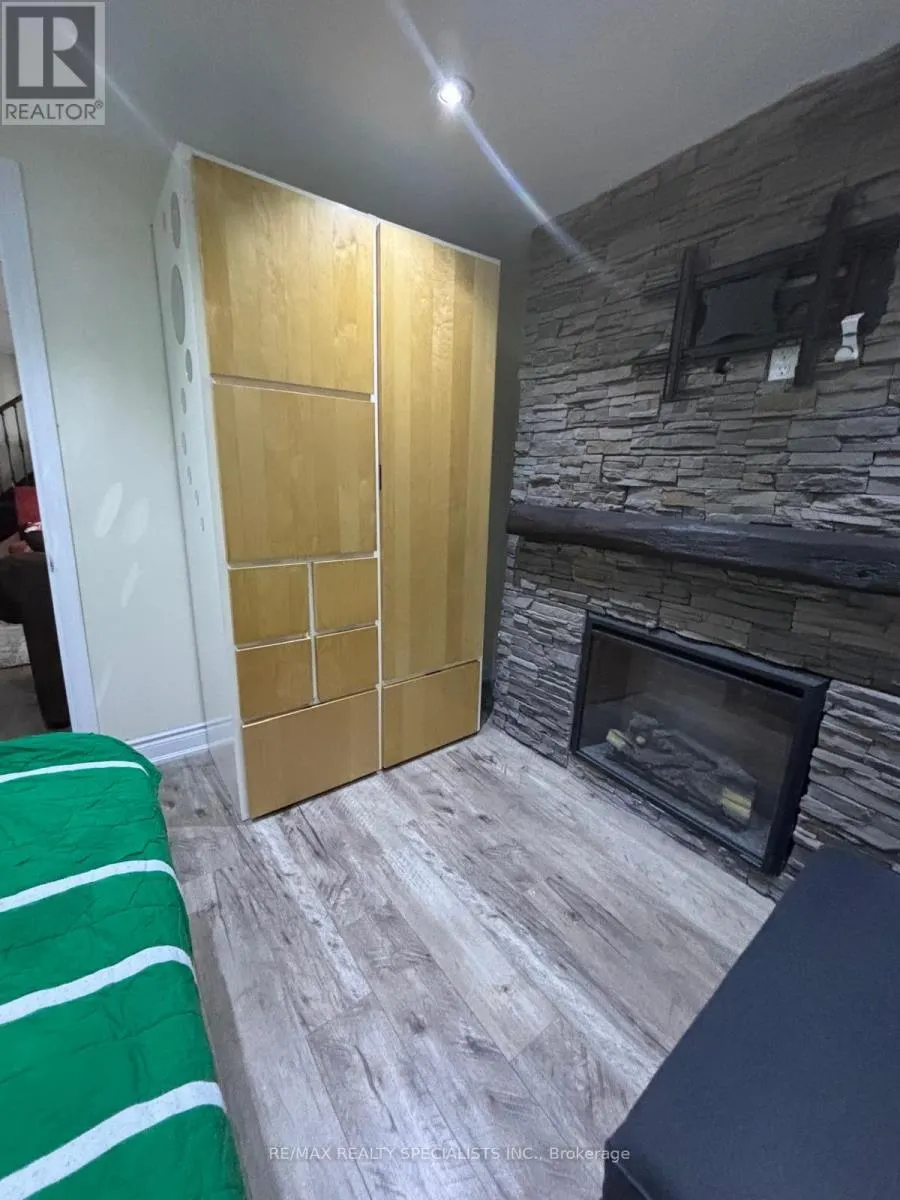 RM 2 - 92 MILLER DRIVE