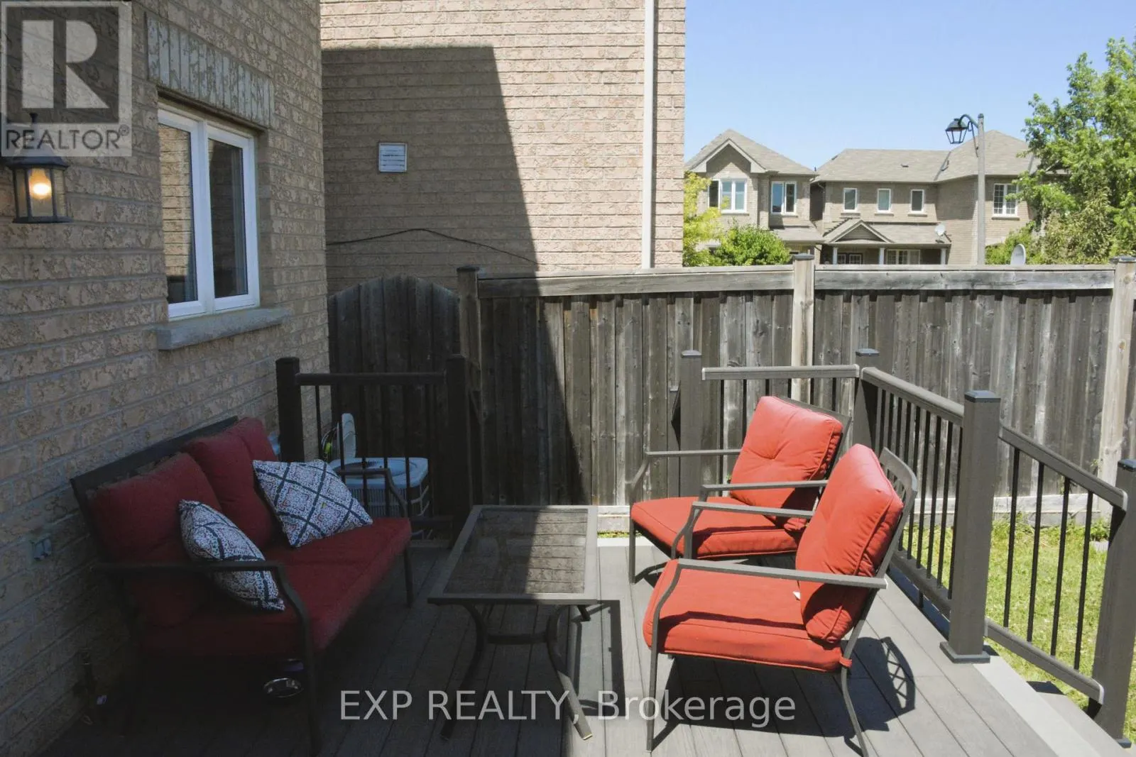 116 GOLDHAM WAY