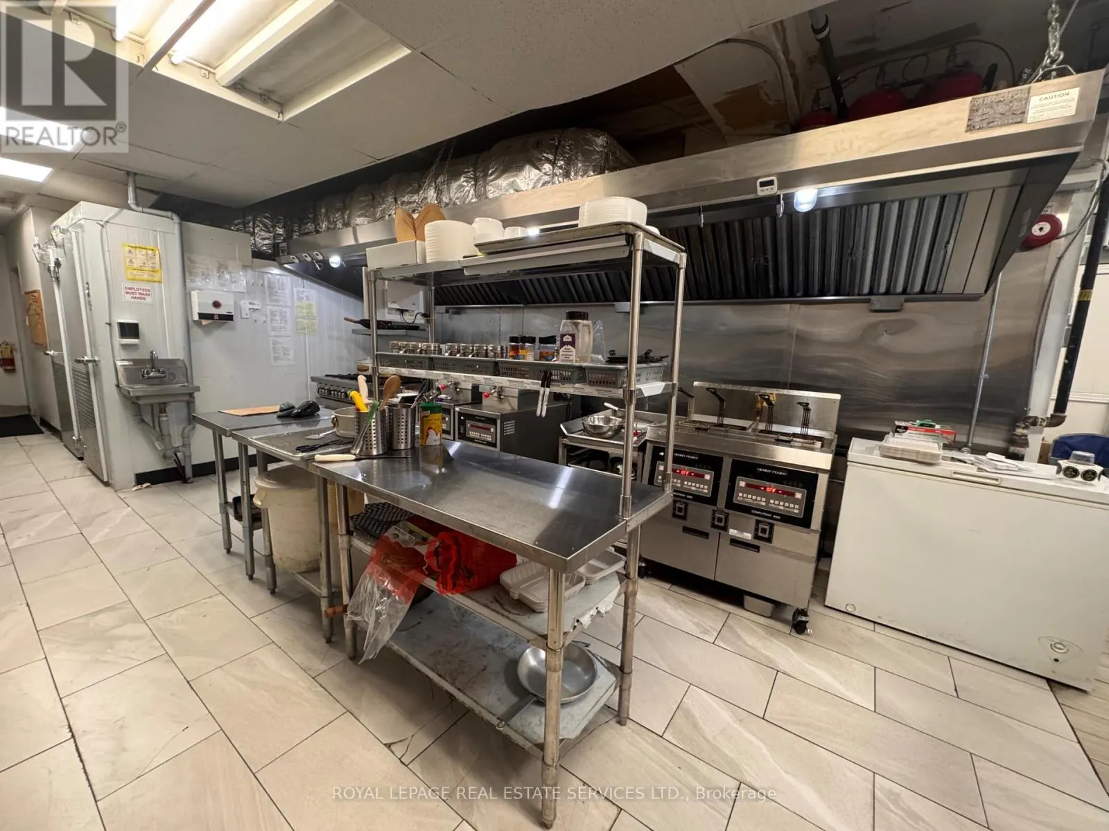 2916 LAKE SHORE BOULEVARD W