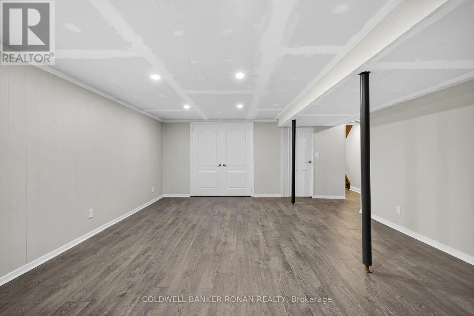 170 BURBANK CRESCENT