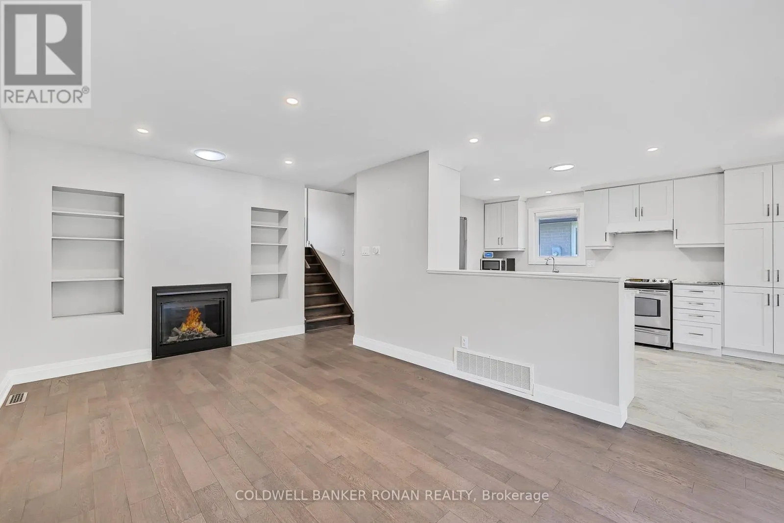 170 BURBANK CRESCENT