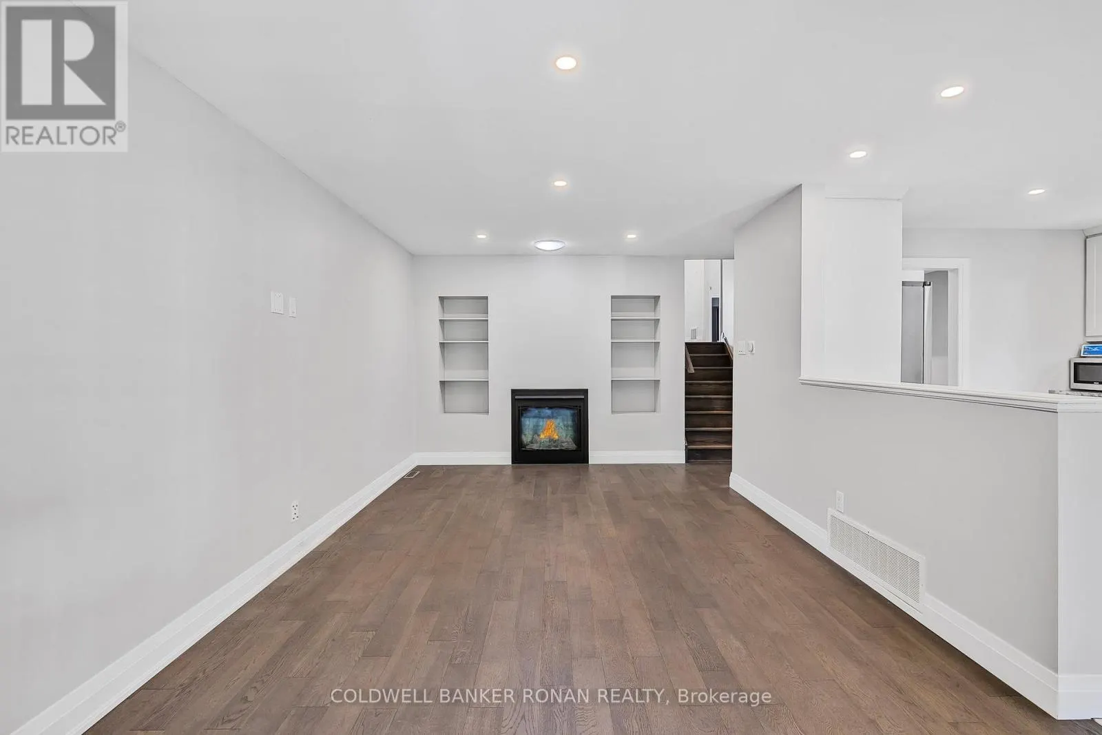 170 BURBANK CRESCENT
